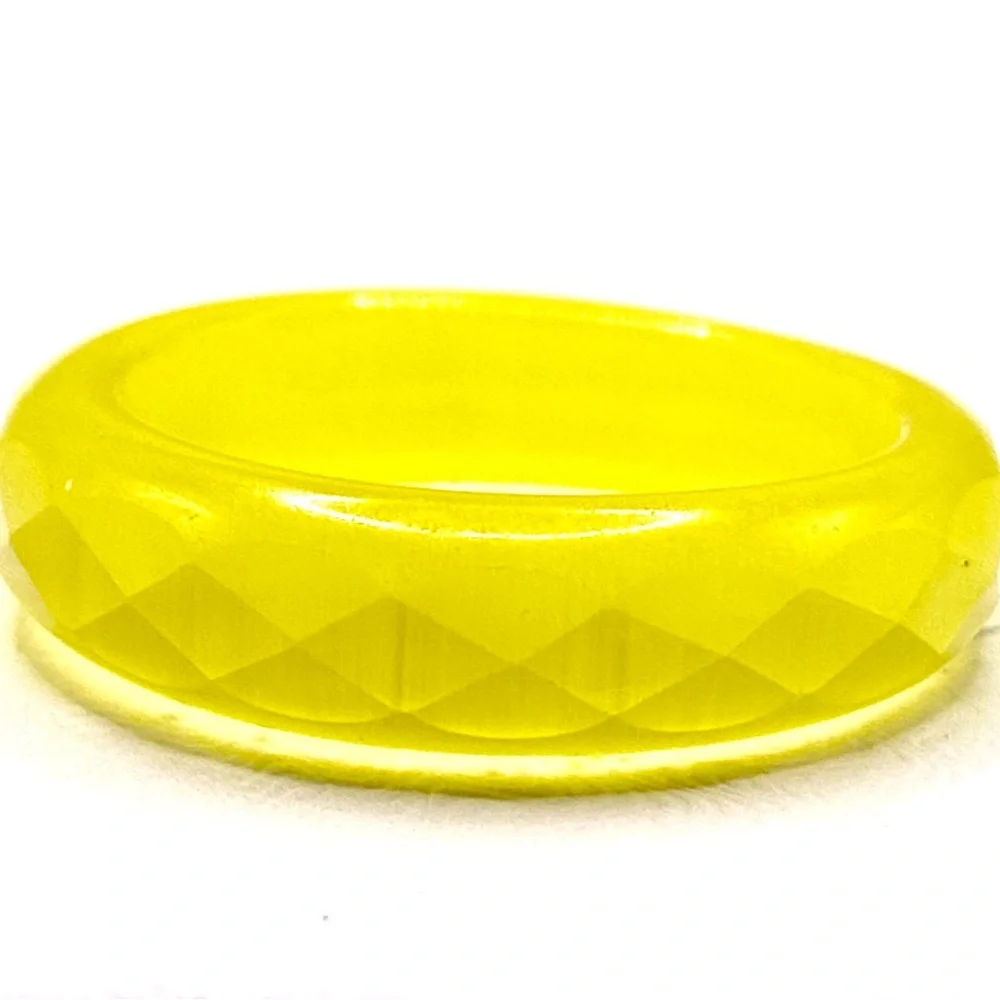 Vintage Set of 3 Lucite Rings, 2 Yellow, 1 Green Sizes 2 x 7.0 & 1 x 7.25